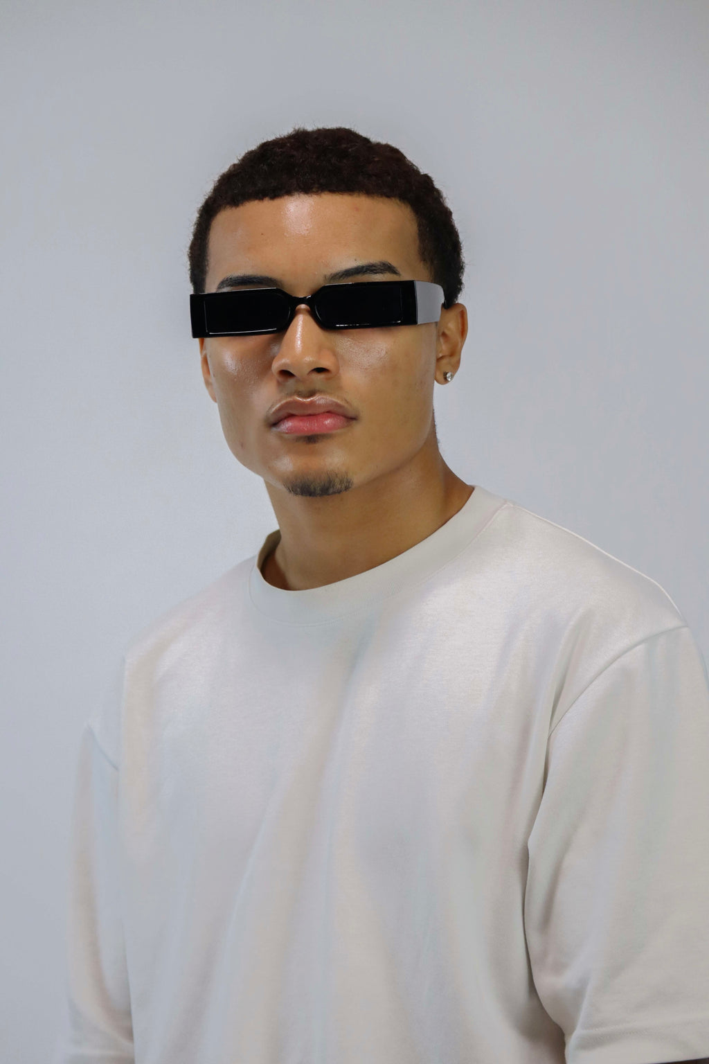 Noir black rectangle sunglasses, side profile